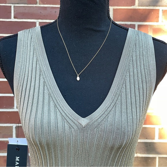 *NWT* GUESS Bodycon Midi Dress - Picture 6 of 7